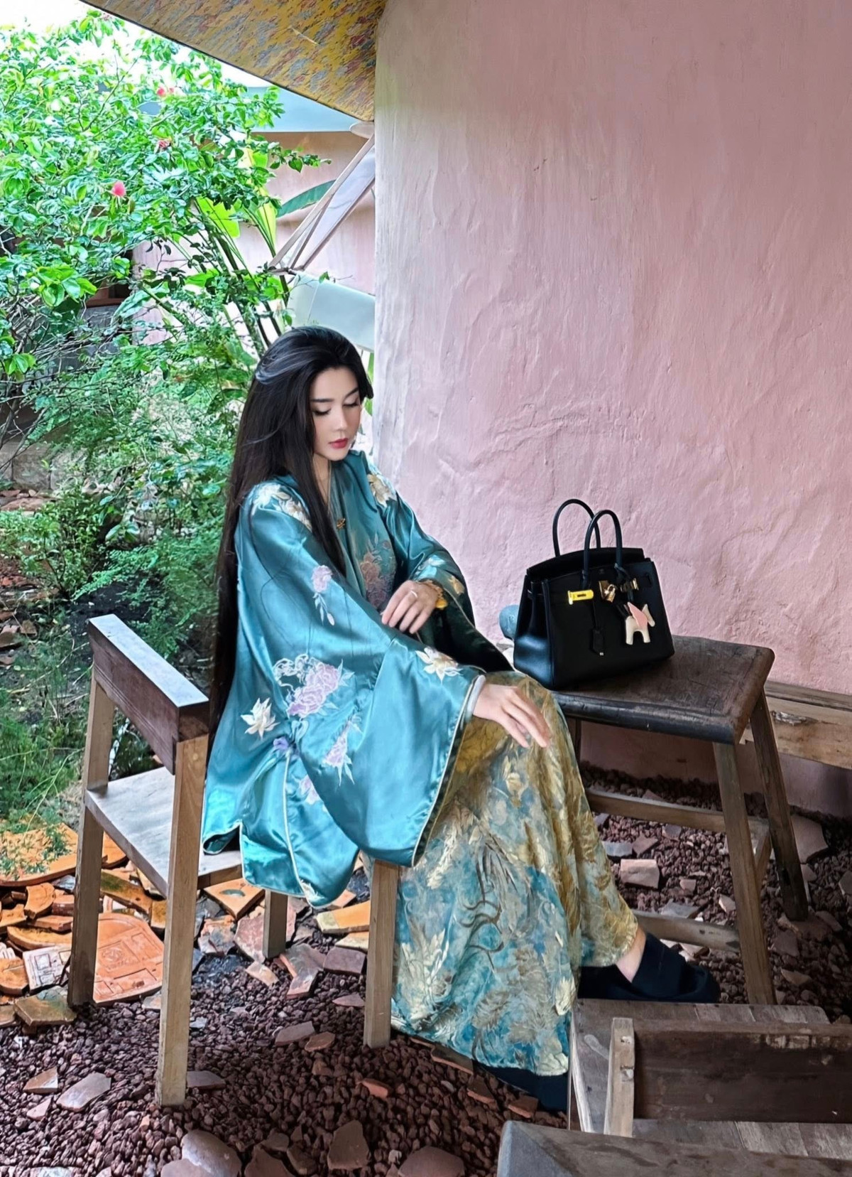 Nhan sắc thu hút hàng trăm ngàn fan của hot girl Sài Gòn