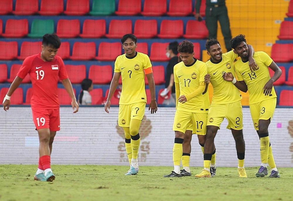 HLV Malaysia trải lòng, thừa nhận mối lo lớn trước “đại chiến” tuyển Việt Nam- Ảnh 1. HLV Malaysia trải lòng, thừa nhận mối lo lớn trước “đại chiến” tuyển Việt Nam- Ảnh 1.