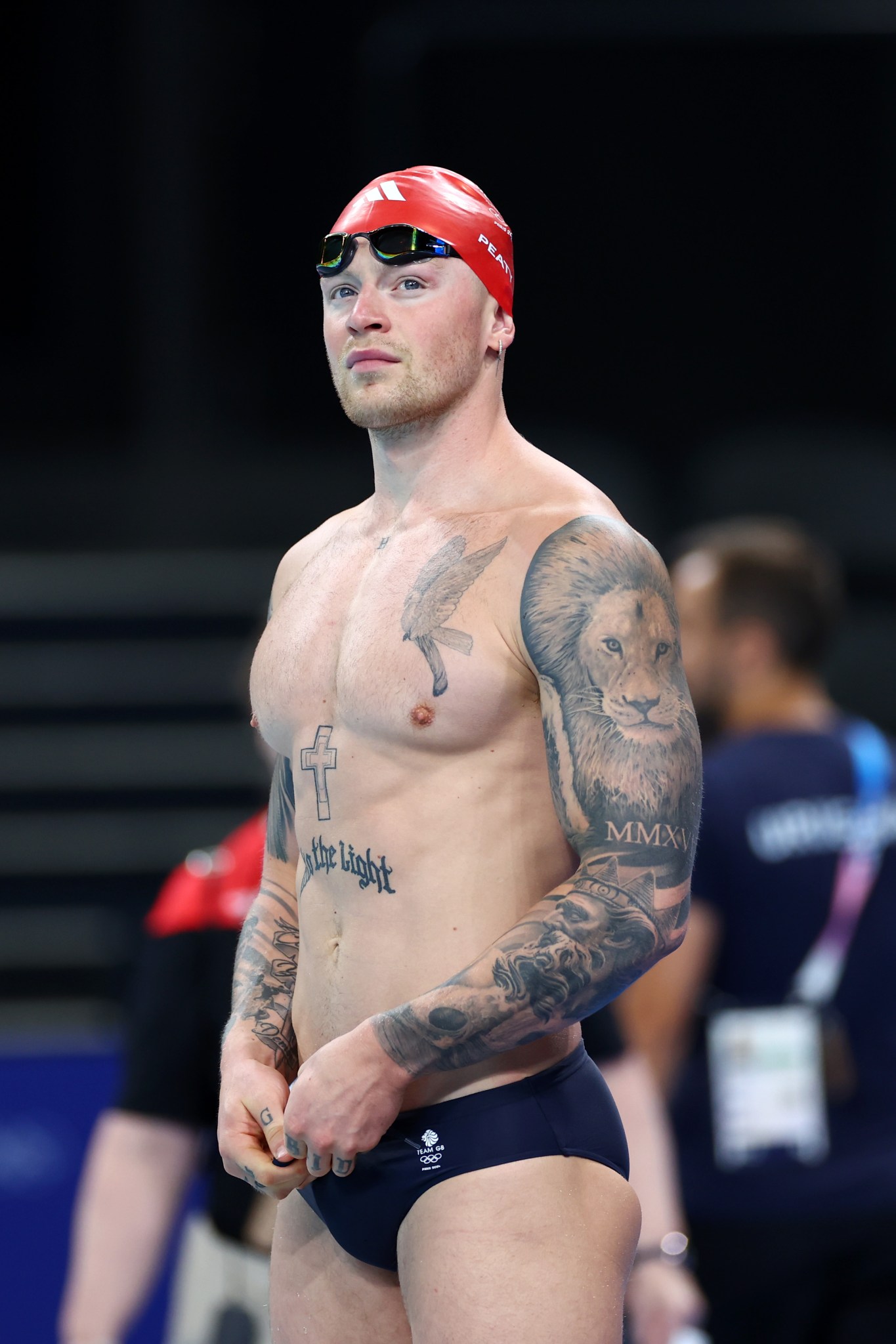 Mối quan hệ của Adam Peaty với bố mẹ đẻ đang cực kì căng thẳng, đến nỗi huyền thoại bơi lội cấm mẹ đẻ tham dự lễ cưới của mình và con gái thứ hai của đầu bếp nổi tiếng Gordon Ramsay