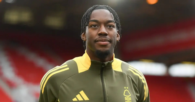 Anthony Elanga thi đấu cho Nottingham Forest Anthony Elanga trên sân cỏ