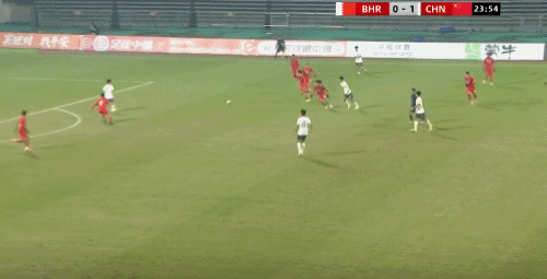 Tuyển Trung Quốc thắng khó tin đội Tây Á, mở toang cánh cửa giành vé dự giải châu lục- Ảnh 2. Shuai Weihao lập cú đúp.