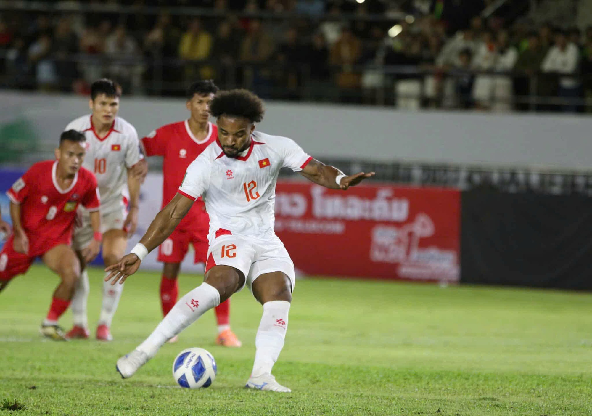 Tuyển Việt Nam nhận tin vui từ FIFA sau màn tỏa sáng của Nguyễn Xuân Son- Ảnh 1.