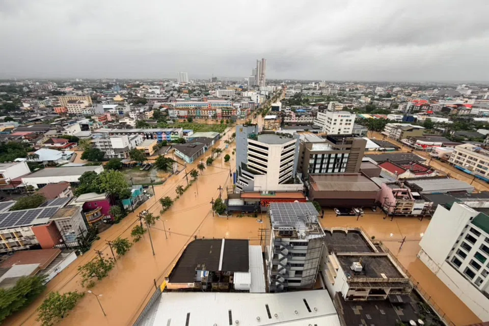 Chuyển địa điểm thi đấu Muay SEA Games 33 tại Songkhla do mưa lũ nghiêm trọng - Ảnh 1. Chuyển địa điểm thi đấu Muay SEA Games 33 tại Songkhla do mưa lũ nghiêm trọng - Ảnh 1.