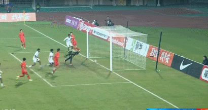 - Ảnh 2. U17 Trung Quốc thể hiện sức mạnh tuyệt đối tại bảng A.