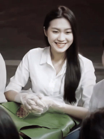 Gấp 3 visual khi nhà Doãn Hải My hội tụ: Mẹ U50 trẻ đẹp, vợ Văn Hậu ngọt ngào, em trai là hotboy Marie Curie!- Ảnh 4. Gấp 3 visual khi nhà Doãn Hải My hội tụ: Mẹ U50 trẻ đẹp, vợ Văn Hậu ngọt ngào, em trai là hotboy Marie Curie!- Ảnh 4.