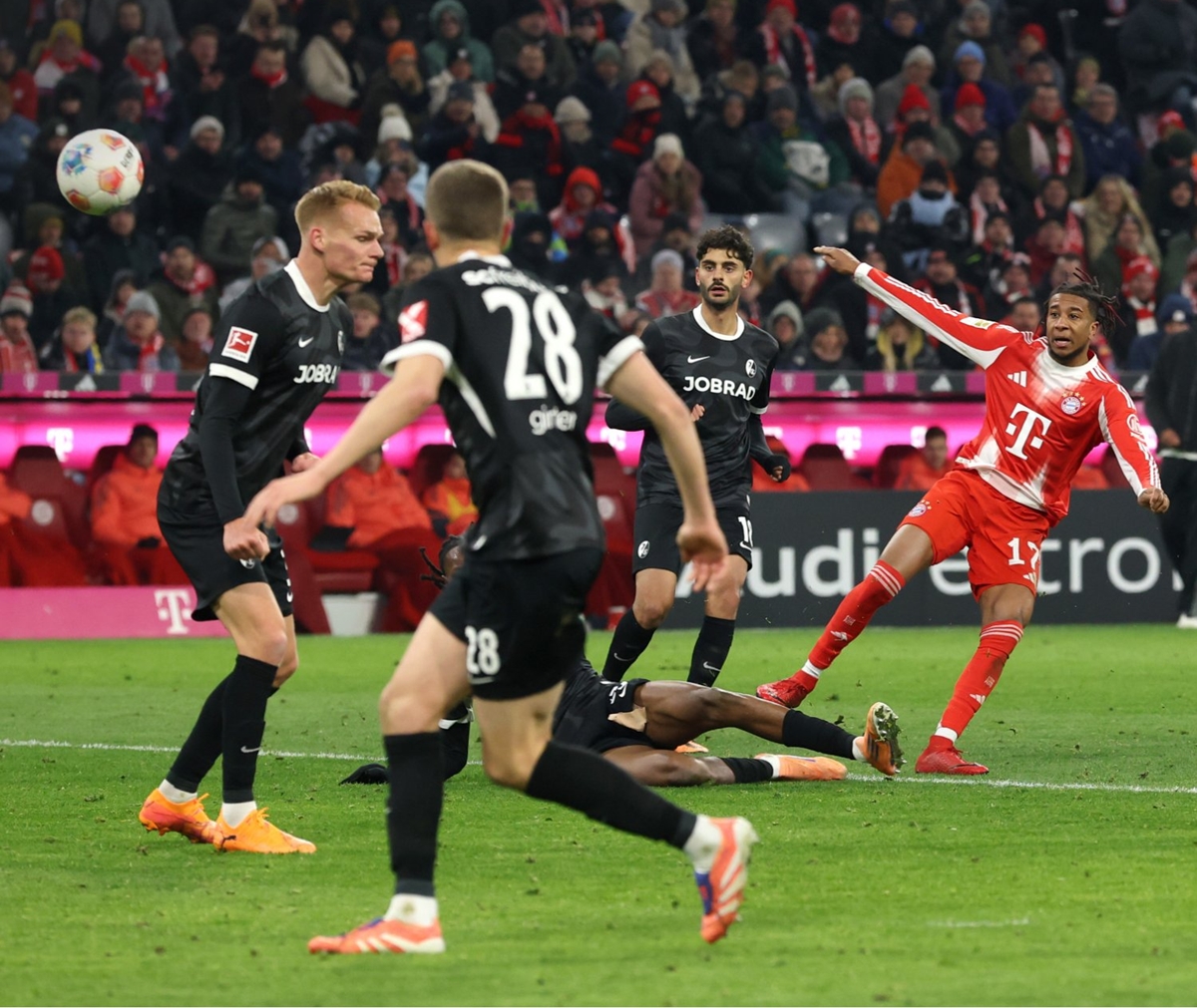 Olise kiến tạo đẳng cấp