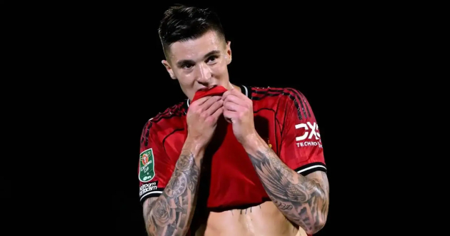 Benjamin Sesko trong màu áo Man United Benjamin Sesko chơi bóng tại Man United