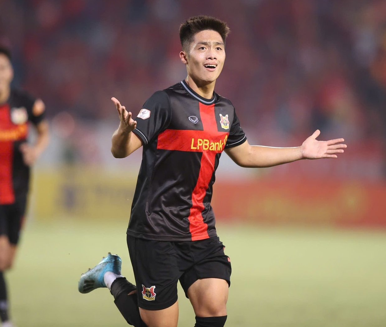 Đại gia V.League cho HAGL mượn cầu thủ giá hơn 2 tỷ đồng, từng 3 lần vô địch Đông Nam Á- Ảnh 1. Đại gia V.League cho HAGL mượn cầu thủ giá hơn 2 tỷ đồng, từng 3 lần vô địch Đông Nam Á- Ảnh 1.