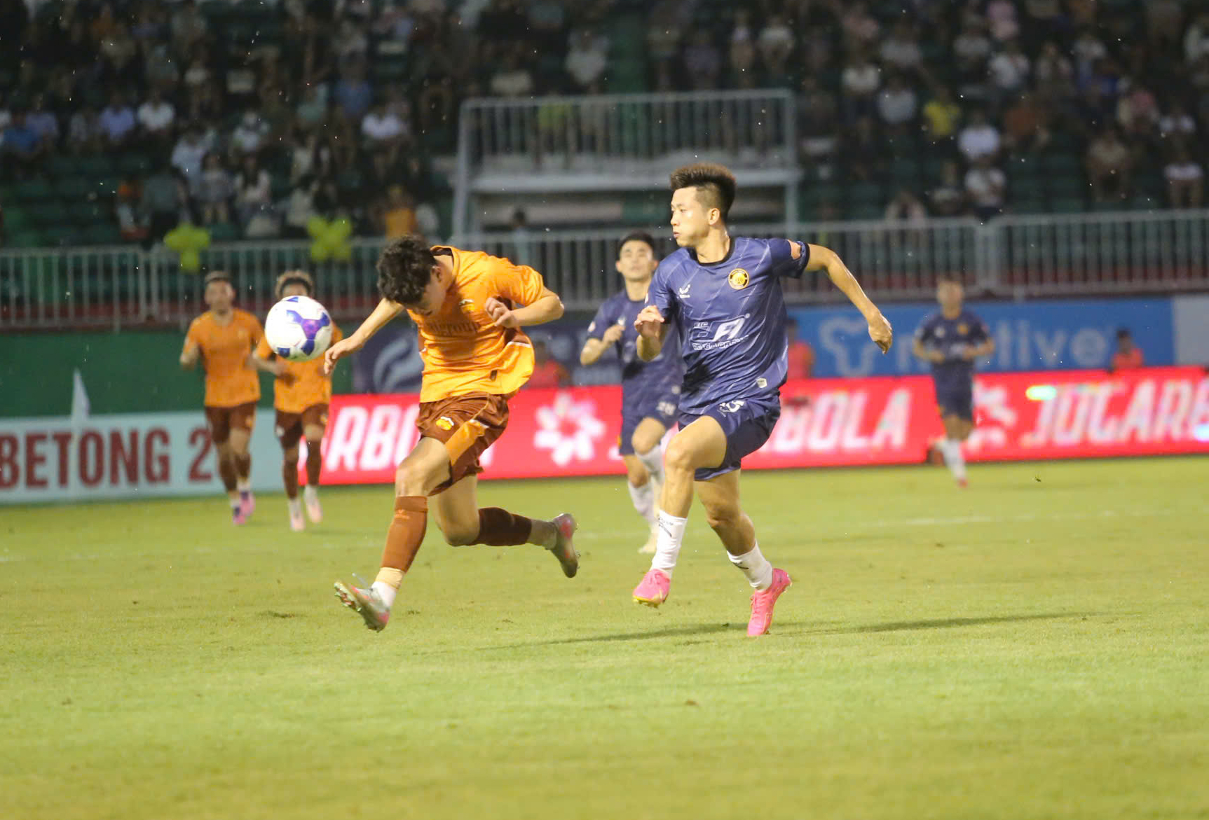 HLV HAGL vui mừng vì cầm hoà được đội khách Thanh Hóa - Ảnh 2.