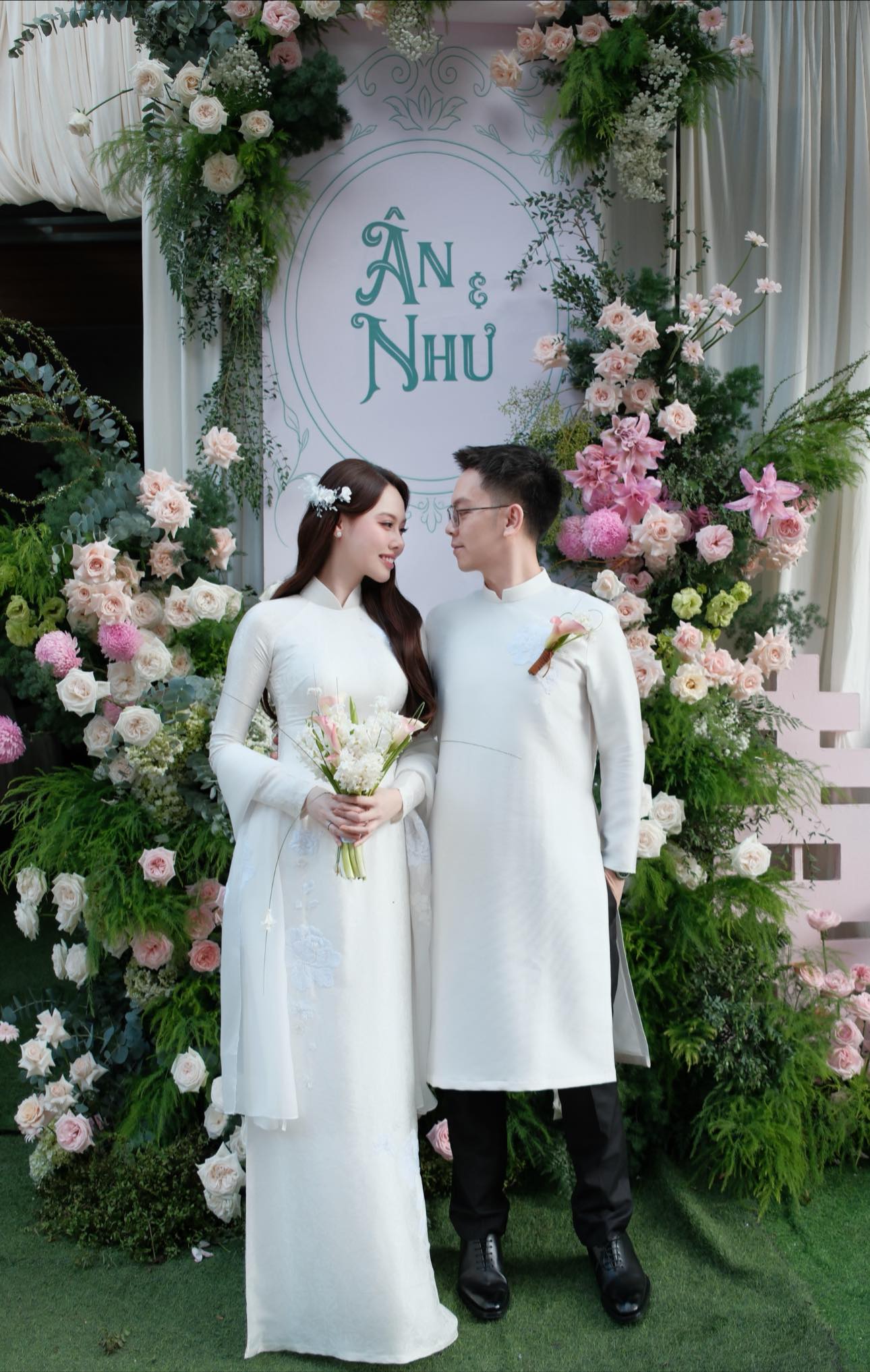 Đám cưới Á hậu Tâm Như và chồng doanh nhân: Cô dâu khóc nức nở, Khánh Vân, Ngọc Châu và dàn sao Việt đổ bộ- Ảnh 12. Cặp đôi đã tổ chức lễ đón dâu theo nghi thức truyền thống trước đó ít hôm