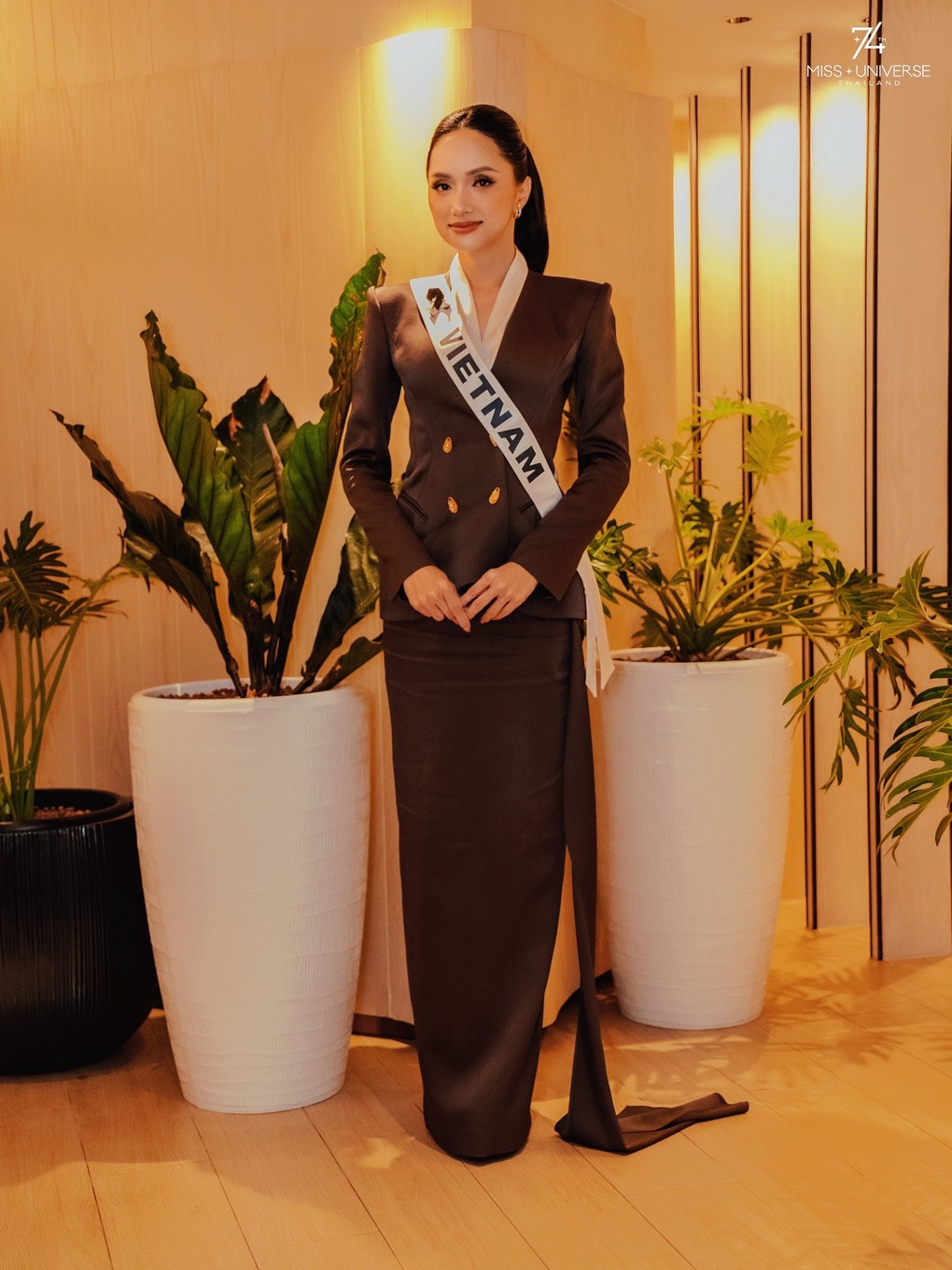 Hương Giang bước vào phần thi Phỏng vấn kín của Miss Universe 2025 vào ngày 15/11 Hương Giang bước vào phần thi Phỏng vấn kín của Miss Universe 2025 vào ngày 15/11