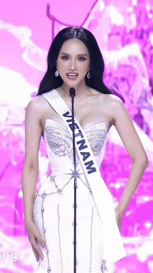 Kiếp nạn đầu tiên của Hương Giang tại Miss Universe- Ảnh 1. Phần trang điểm của Hương Giang được cho là khá dừ