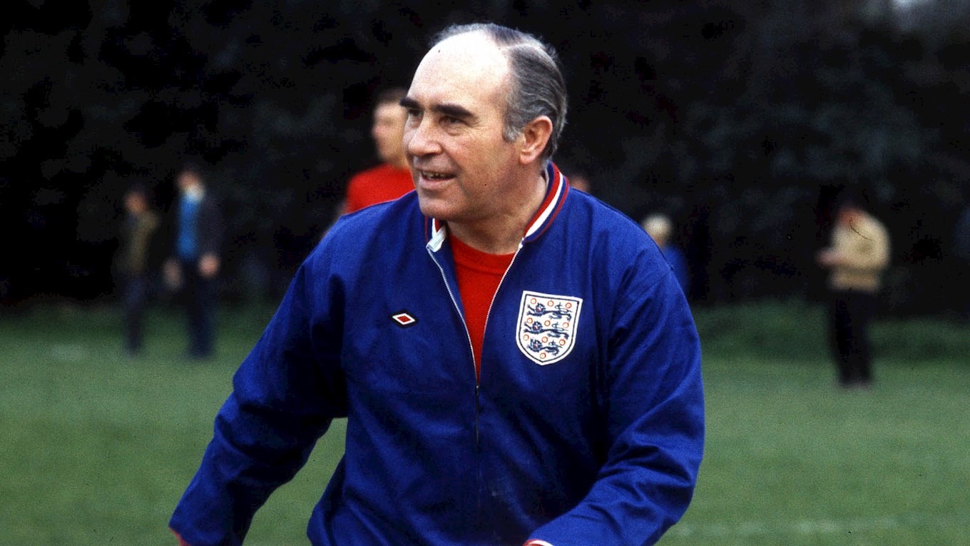 Huấn luyện viên Alf Ramsey