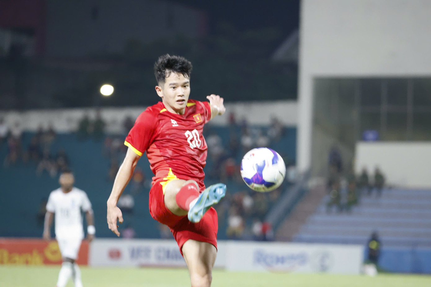 CHÍNH THỨC: Thái Lan dời cả 10 môn thi đấu của SEA Games 33 vì lũ, U22 Việt Nam lại phải ‘chuyển nhà’- Ảnh 1. Chuẩn bị sân thi đấu tại SEA Games 33