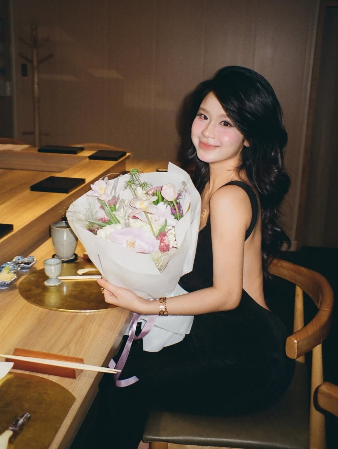 Hàn Hằng về dáng sau sinh thần tốc khiến netizen ngỡ ngàng - 1 Hàn Hằng về dáng sau sinh thần tốc khiến netizen ngỡ ngàng