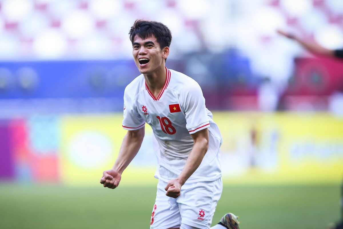 HLV Kim Sang-sik quyết định thay đổi đội trưởng U22 Việt Nam HLV Kim Sang-sik mất ngủ để lựa chọn đội trưởng