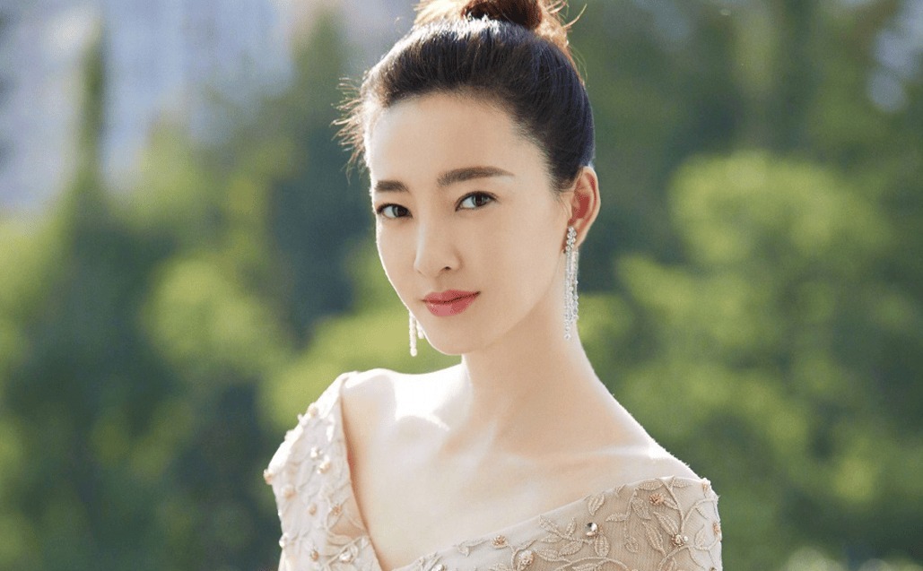 Nữ diễn viên Vương Lệ Khôn cố gắng ly dị chồng sau bê bối