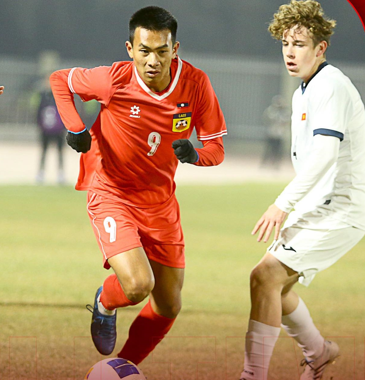 U17 Lào chơi kiên cường dù bị đội chủ nhà dẫn trước 2-0.