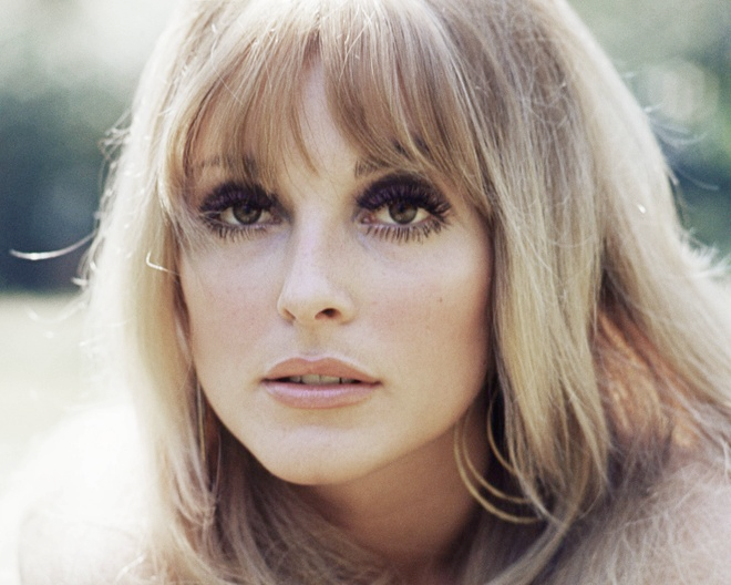 Sharon Tate là biểu tượng nhan sắc 1 thời