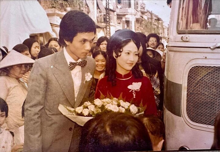 Hôn lễ NSND Như Quỳnh có ảnh màu đầu tiên tại Hà Nội.