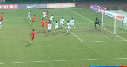 - Ảnh 1. U17 Trung Quốc tiếp tục thắng áp đảo đối thủ.