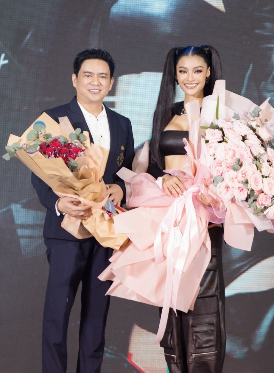 Bác sĩ Thái từng hiếm hoi đến sự kiện showbiz để ủng hộ Kiều Loan