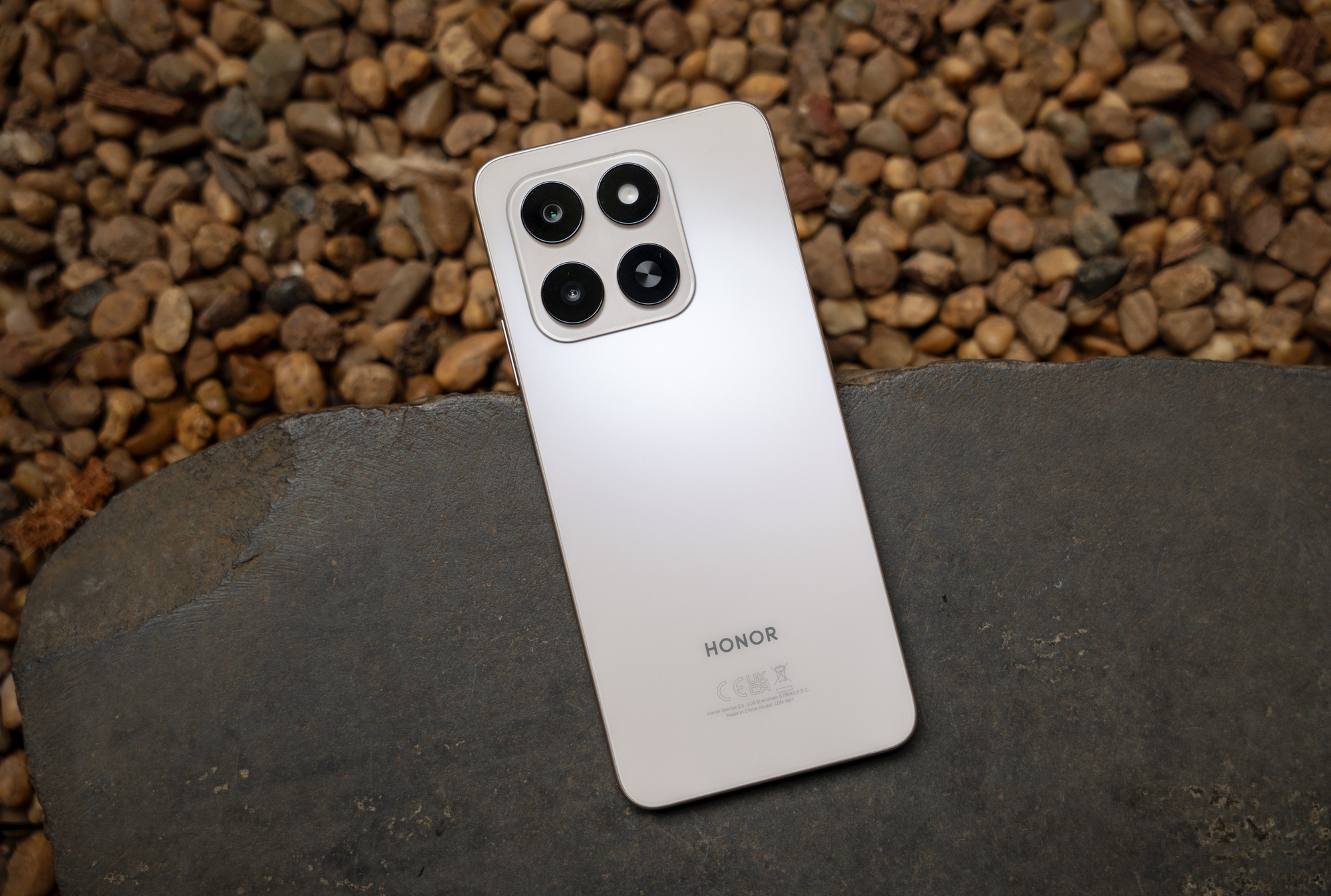 Pin lớn và công nghệ sạc tiên tiến trên HONOR X7d Viên pin dung lượng lớn trên HONOR X7d