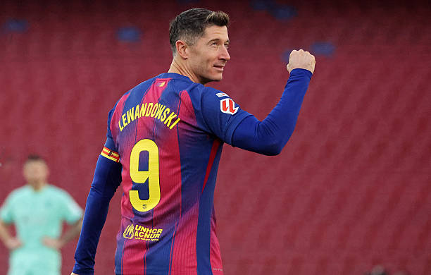 Lewandowski sẽ hết hợp đồng với Barca cuối mùa này