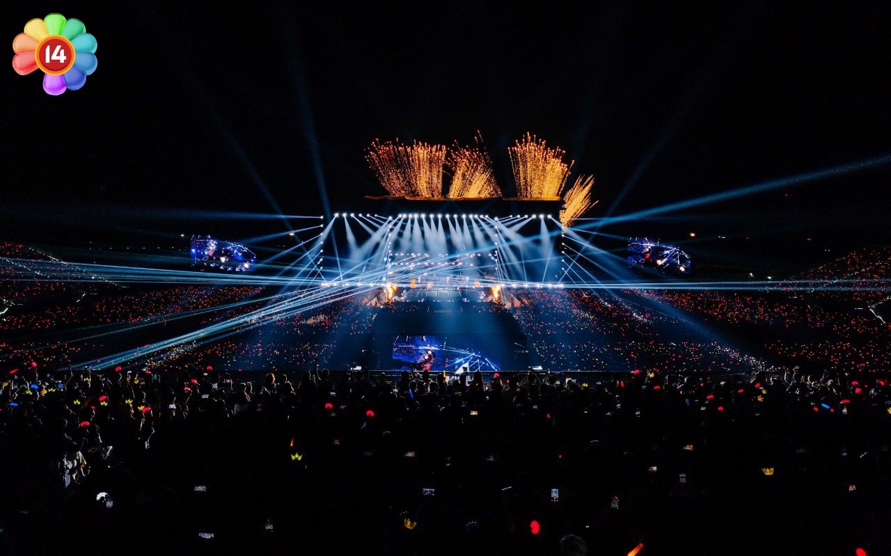 Ngay lúc này: G-Dragon đã lên chuyên cơ trở lại Hàn Quốc!- Ảnh 13. Cận cảnh 2 đêm concert hoành tráng của G-Dragon tại Việt Nam