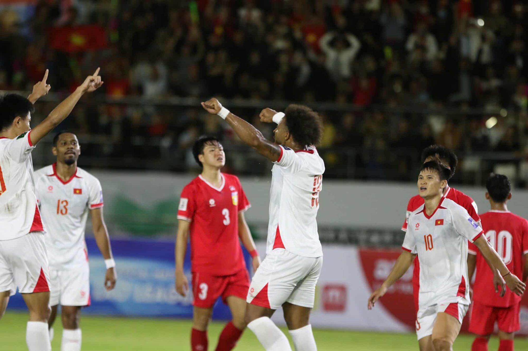 Hình ảnh thi đấu của tuyển Việt Nam Hình ảnh thi đấu của tuyển Việt Nam