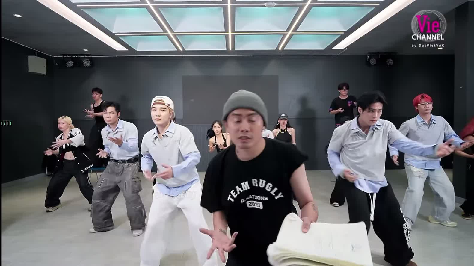 RiO và 52Hz ngại ra mặt khi nhảy chung với nhau