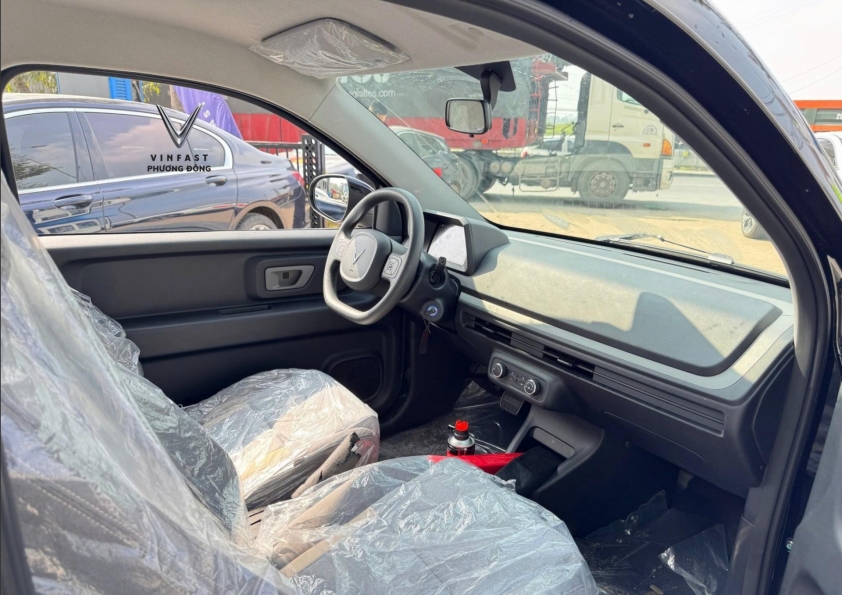 VinFast chuẩn bị bàn giao hai mẫu ô tô điện mới đến khách hàng Việt 756444 Nội thất Minio Green với phong cách tối giản