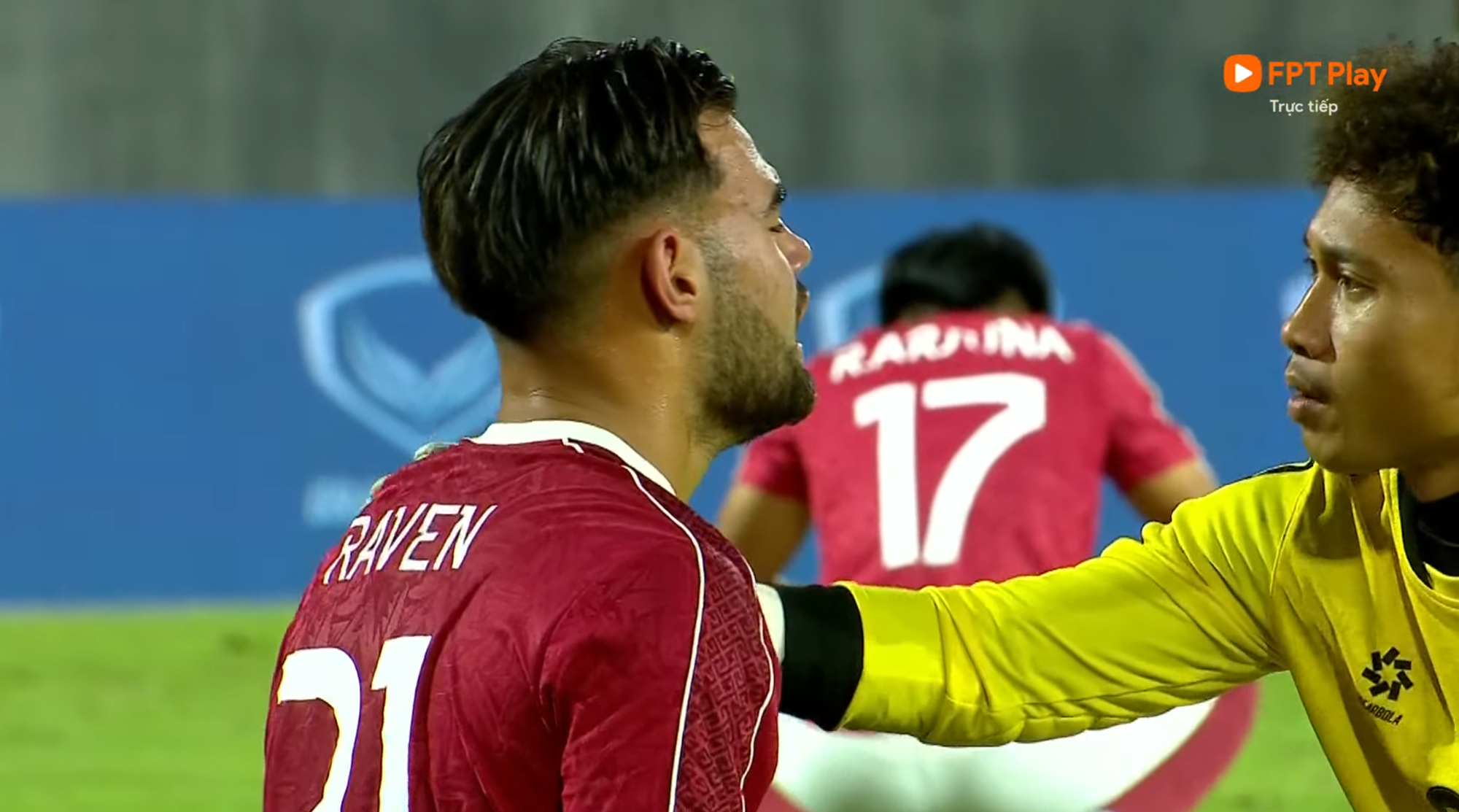 Raven bật khóc sau trận đấu Cầu thủ U22 Indonesia, Raven bật khóc nức nở khi đội nhà bị loại sớm ở SEA Games 33 dù thắng U22 Myanmar 3-1