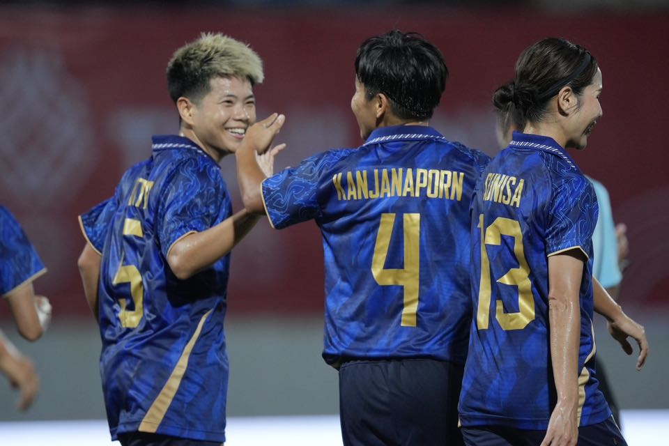 Thái Lan áp đảo Indonesia