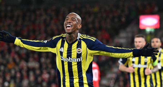 Anderson Talisca ghi bàn trong trận Fenerbahce gặp Brann