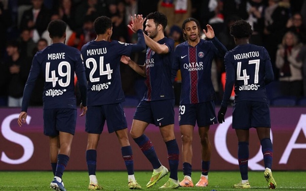 Đội bóng thủ đô nước Pháp giành chiến thắng dễ dàng trước Rennes b7