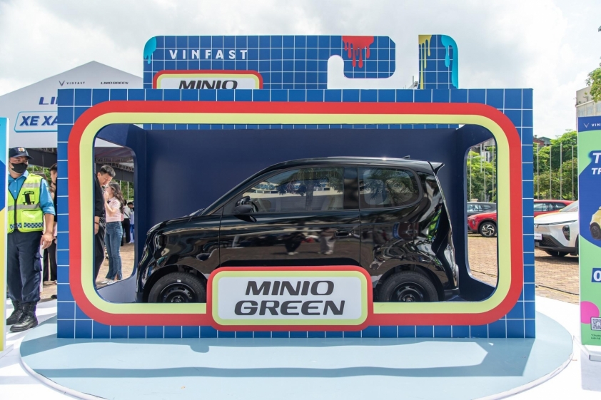 Thiết kế đầu xe Minio Green