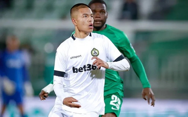 Tiền vệ Trần Thành Trung tập luyện Tiền vệ Trần Thành Trung trong buổi tập U22 Việt Nam