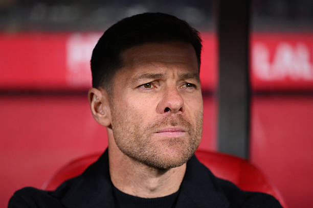 Alonso không thể làm hài lòng tất cả mọi người. Alonso không thể làm hài lòng tất cả mọi người.