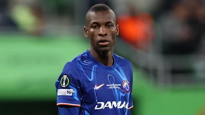 Tiền đạo Nicolas Jackson