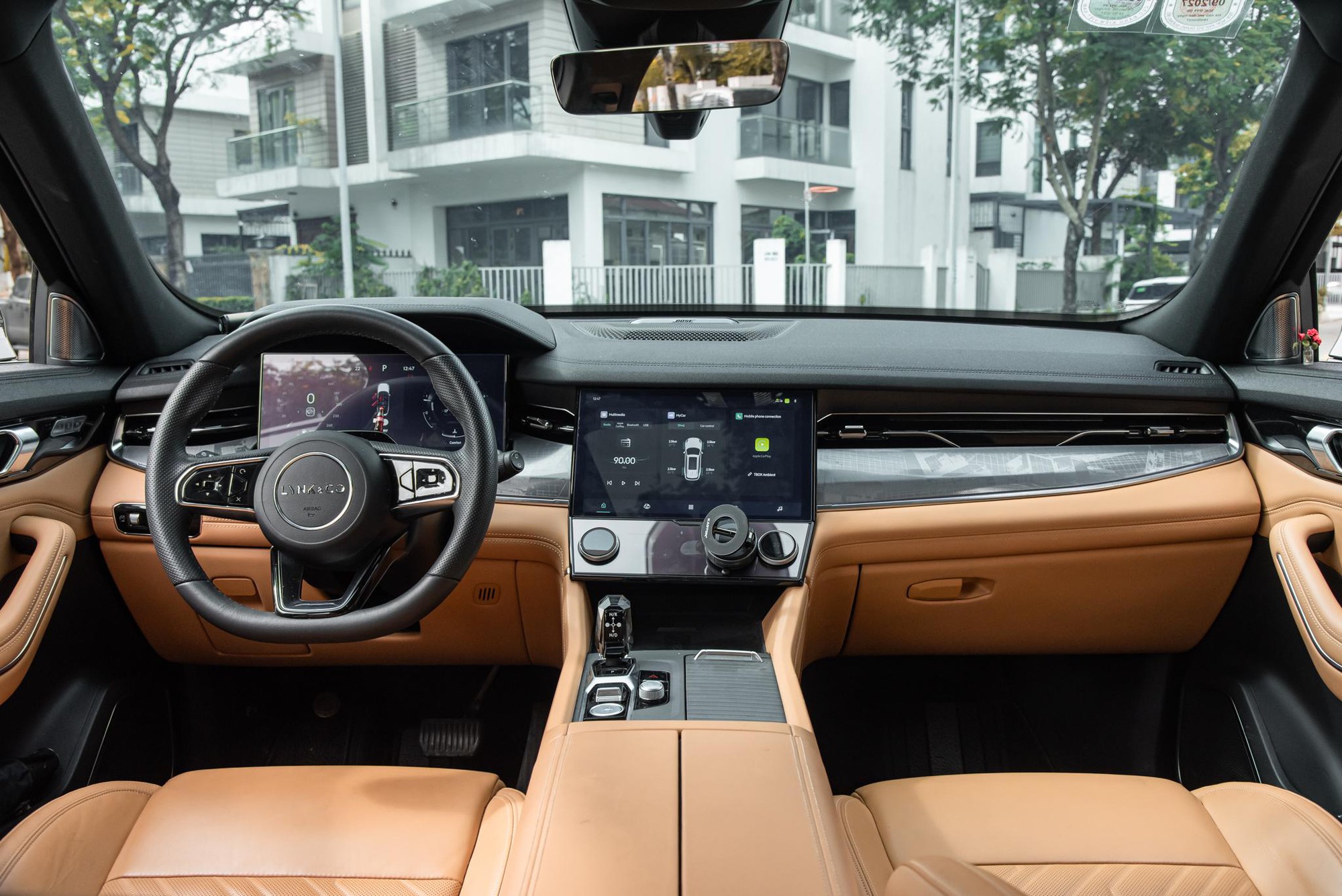 Gặp gỡ chủ xe Lynk & Co 09: Lựa chọn tiên phong được khẳng định sau 30.000 km hành trình - Ảnh 2. Thiết kế ngoại thất và nội thất trẻ trung của Lynk & Co 09