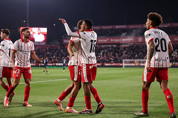 Ounahi mở tỉ số cho Girona ở cuối hiệp 1