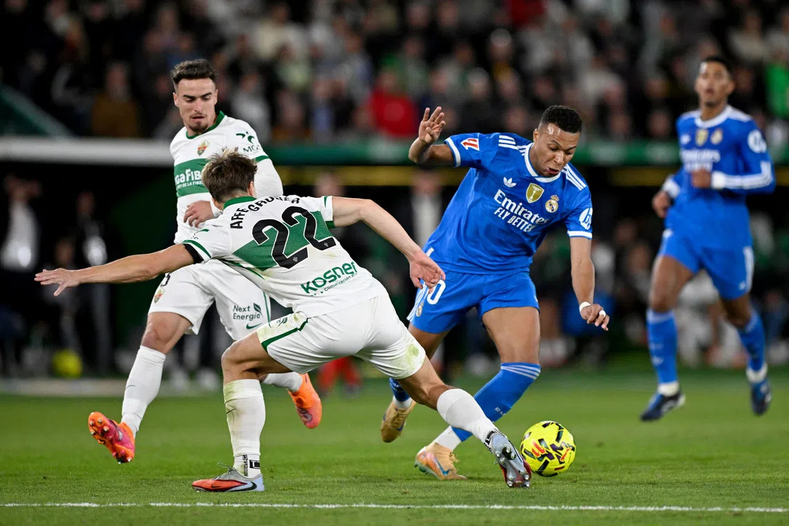 Vấn đề: Real Madrid khép lại tháng 11 đen tối - Ảnh 1.