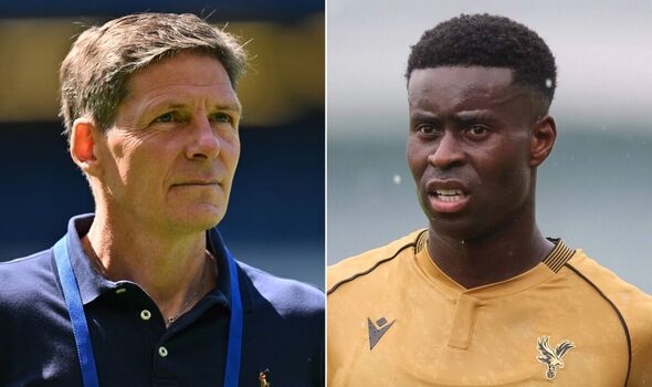 HLV Oliver Glasner và Marc Guehi HLV Oliver Glasner và trung vệ Marc Guehi