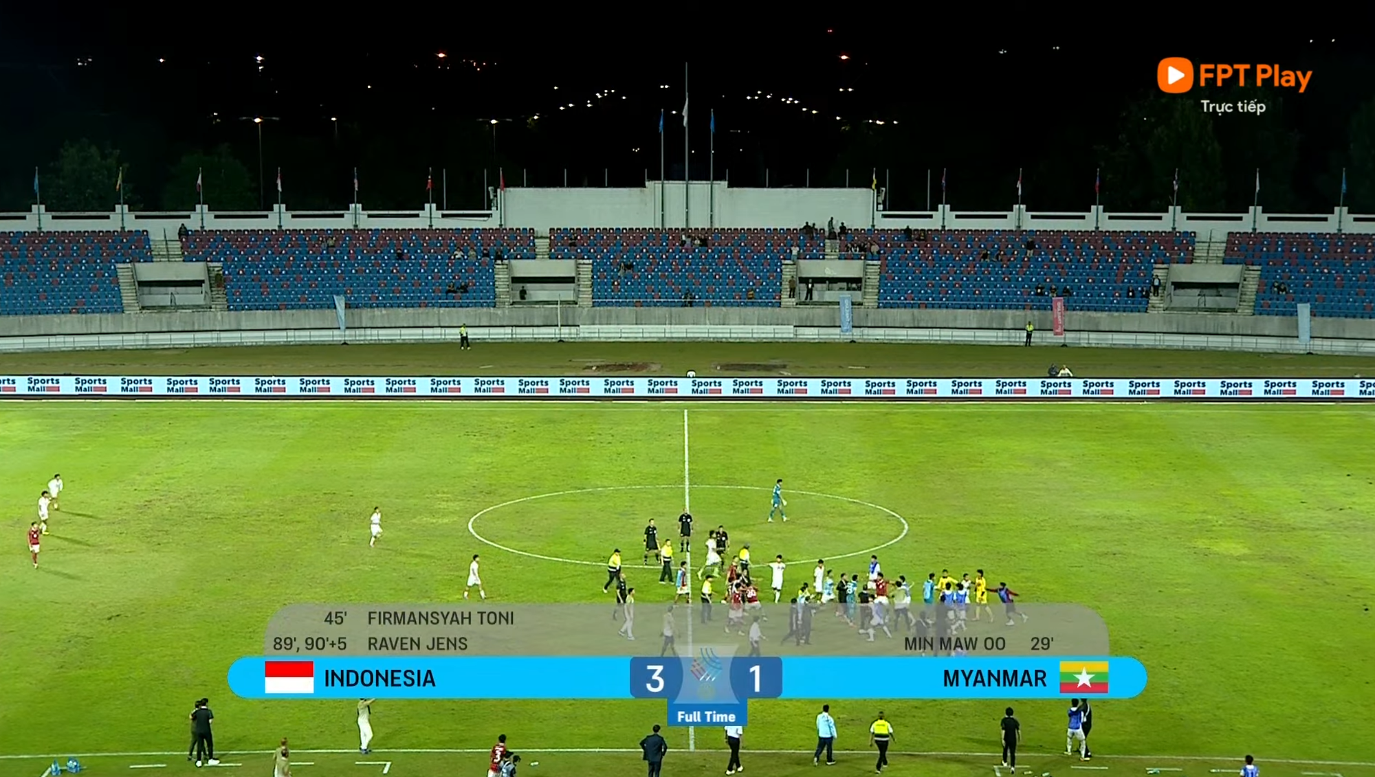 Căng thẳng cuối trận giữa hai đội Cuối trận, U22 Indonesia và U22 Myanmar còn suýt lao vào ẩu đả