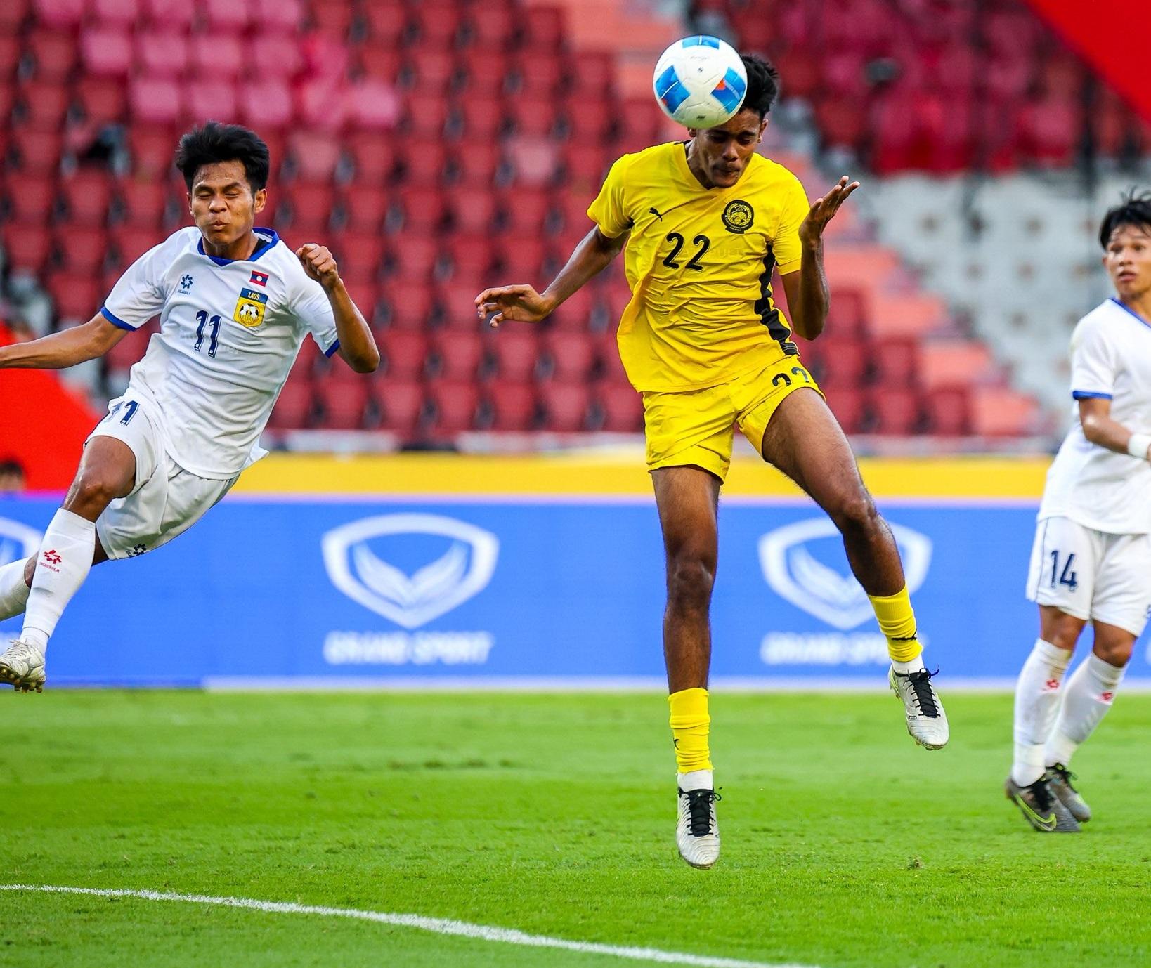 U22 Malaysia tận dụng tốt sự sơ hở của hàng thủ U22 Lào.