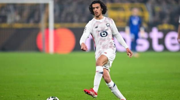 Tài năng trẻ Ayyoub Bouaddi của Lille đang được nhiều CLB săn đón. Tài năng trẻ Ayyoub Bouaddi của Lille đang được nhiều CLB săn đón.