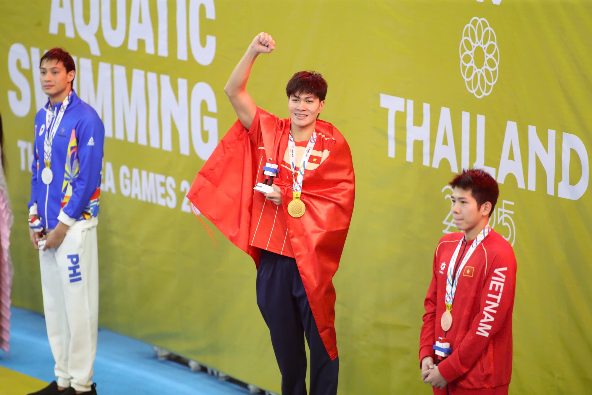 Kình ngư Trần Hưng Nguyên giành huy chương vàng nội dung 200m hỗn hợp Trần Hưng Nguyên giành HCV SEA Games