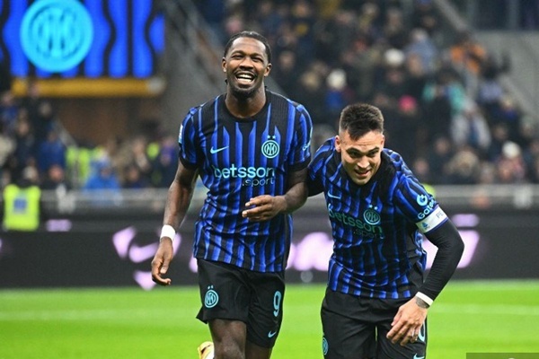 Inter Milan vững vàng trên đỉnh bảng Serie A Martinez và đồng đội đứng đầu bảng xếp hạng
