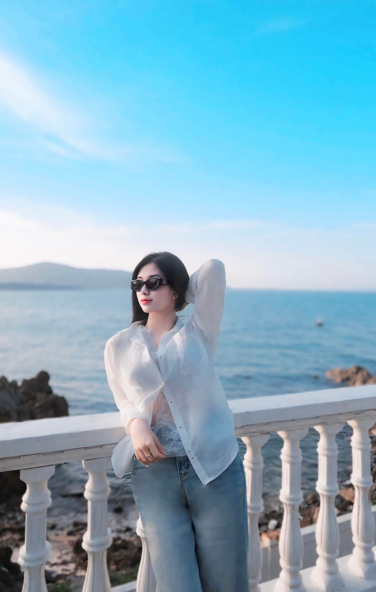 Không chỉ có tài năng, Doanh Nhi còn gây thương nhớ bởi nhan sắc trong veo, đậm chất Á Đông. Nhan sắc ngọt ngào của ái nữ nhà cựu danh thủ